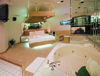 Sybaris Pool Suites Frankfort - Adults Only Luaran gambar